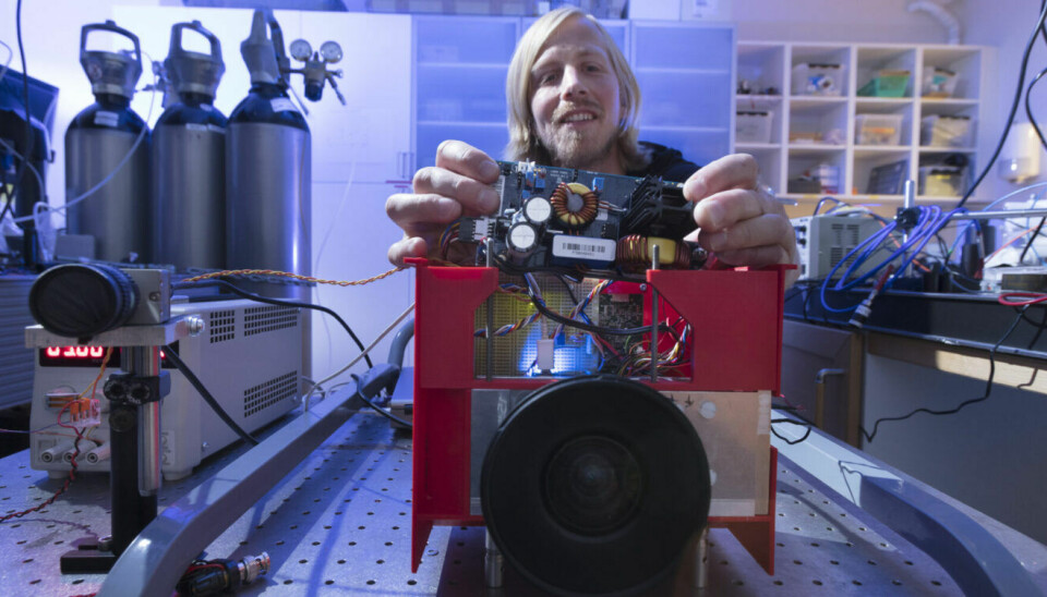 Jostein Thorstensen in the lab with the new 3D camera.