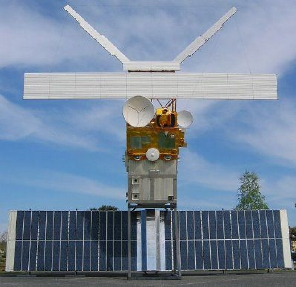Modell av ESAs radarsatellitt ERS-2, som nå har fullført sine oppgaver der oppe i bane. (ESA) (Foto: ESA)