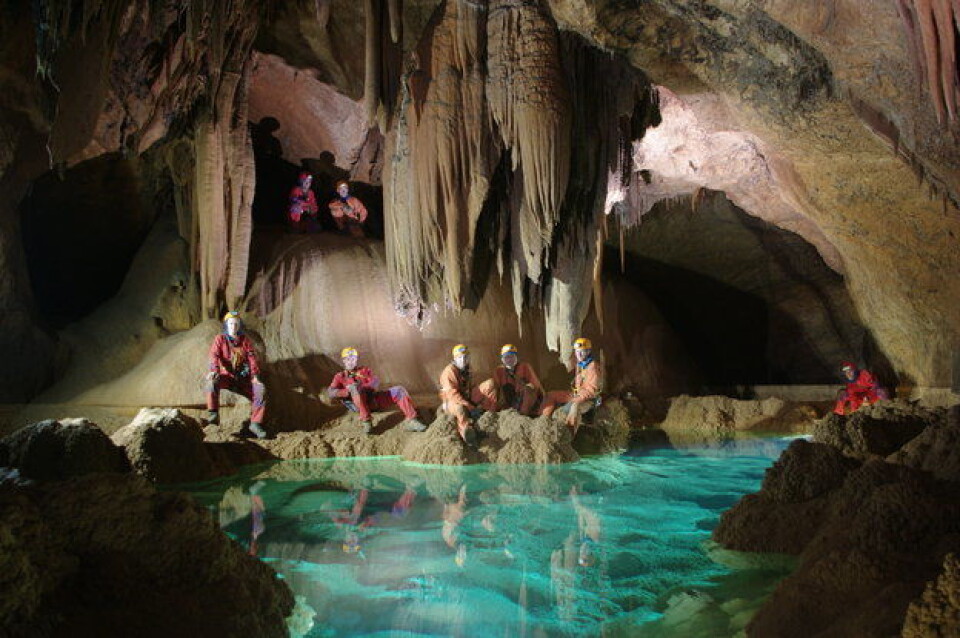 CAVES er huletrening for astronauter og foregår i Sa Grutta-hulene på Sardinia. Foto: ESA/S. Bresnik (Foto: ESA/S. Bresnik)