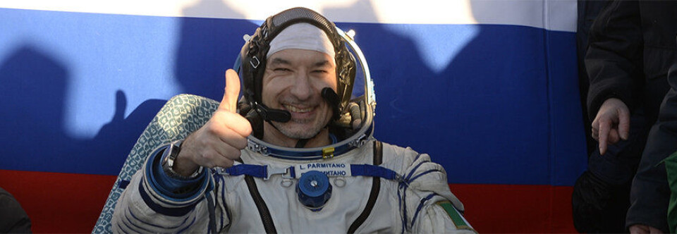 ESAs astronaut Luca Parmitano etter landingen på de kasakhstanske stepper 11. november 2012. (Foto: ESA/S. Corvaja)