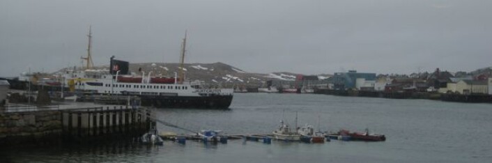 Hurtigruteskipet Nordstjernen legg til kai i Vardø. Foto: Øystein A. Vangsnes Hurtigruteskipet Nordstjernen legg til kai i Vardø. Foto: Øystein A. Vangsnes