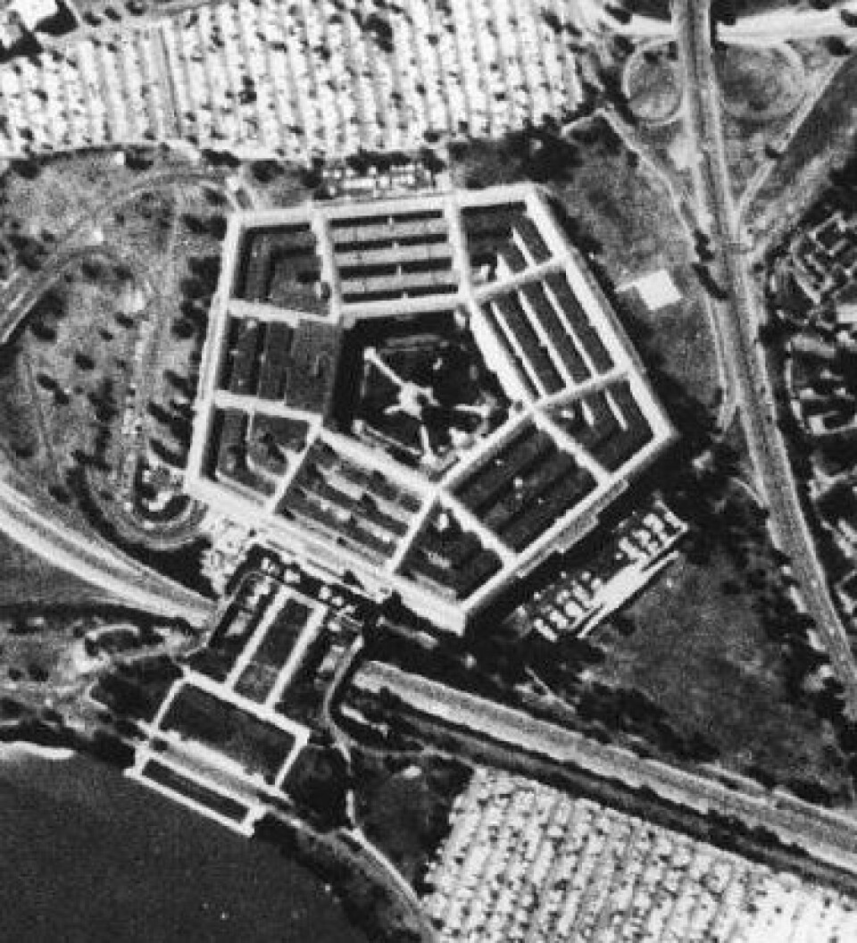 Spionsatellittene har 50 års jubileum i år. Slik så det ut når det amerikanske forsvaret tok bilde av seg selv midt på 1960-tallet. (Nedgradert bilde fra NRO).