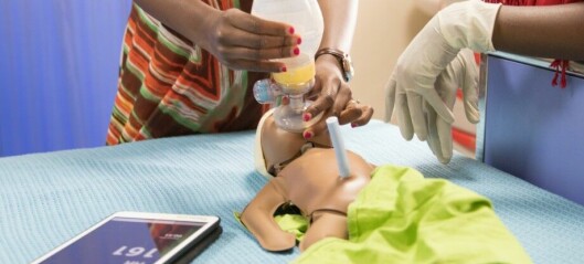 Hvert år dør 1,5 million babyer under eller kort tid etter fødsel. I Tanzania trener jordmødre på å redde flere