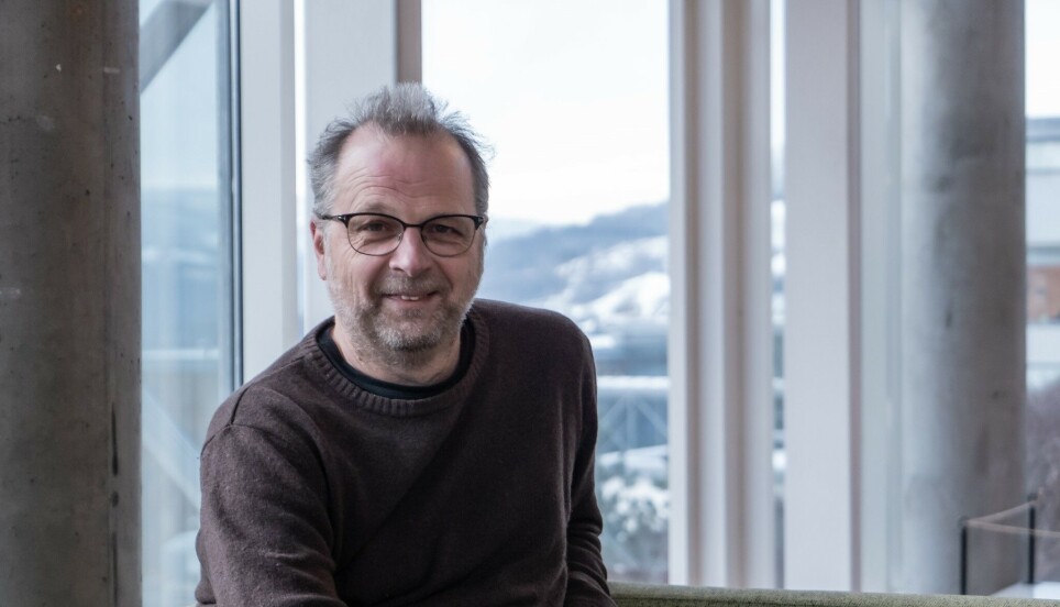 – Julefilmer bekrefter at vår søken etter trygghet, varme og omsorg er meningsfull. Og mulig å oppnå, sier Audun Engelstad, professor i film- og medievitenskap ved Høgskolen i Innlandet. Han underviser i tv-produksjon ved Filmskolen på Lillehammer.