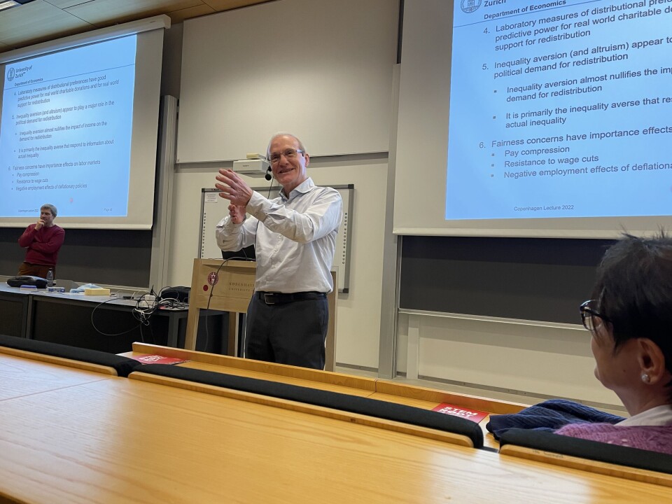 Ernst Fehr har lenge vært en av verdens mest innflytelsesrike økonomer. Nylig holdt han et foredrag ved Københavns Universitet i forbindelse med utnevnelsen sin som æresdoktor.