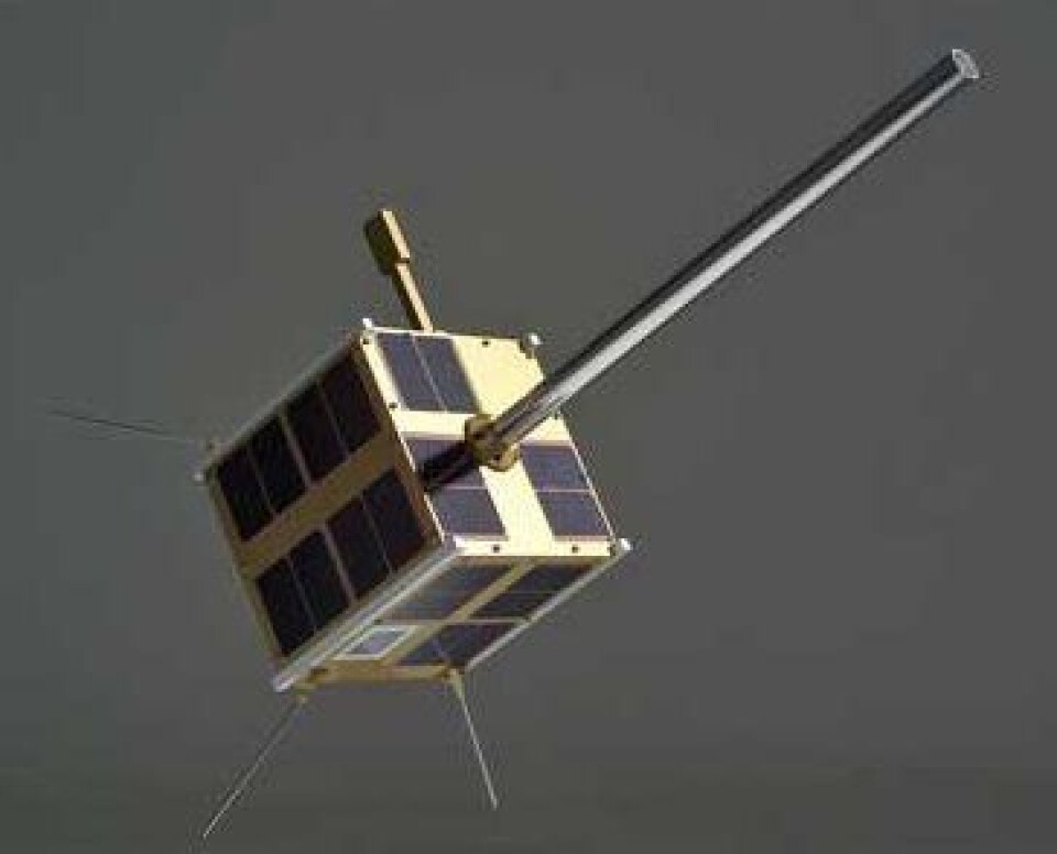 AISSat-1 - vår egen lille satellitt. Nå klar for nye oppdrag der oppe i bane. (NRS/FFI)