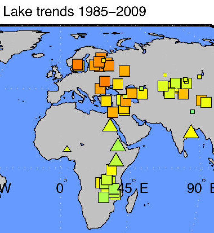 Trender i overflatetemperatur i innsjøer, målt fra satellitt om natten i perioden 1985-2009. Rødt er sterkest økning. (NASA/JPL-Caltech) Trender i overflatetemperatur i innsjøer, målt fra satellitt om natten i perioden 1985-2009. Rødt er sterkest økning. (NASA/JPL-Caltech)