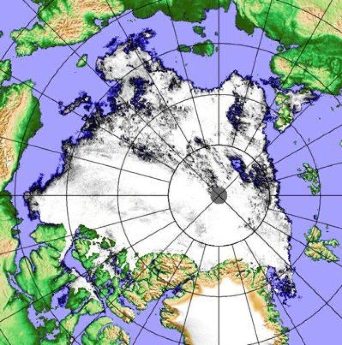 Sjøis-kart laget på basis av målinger fra japansk satellitt 22. august. (Foto: (PolarView / Univ Bremen)) Sjøis-kart laget på basis av målinger fra japansk satellitt 22. august. (Foto: (PolarView / Univ Bremen))