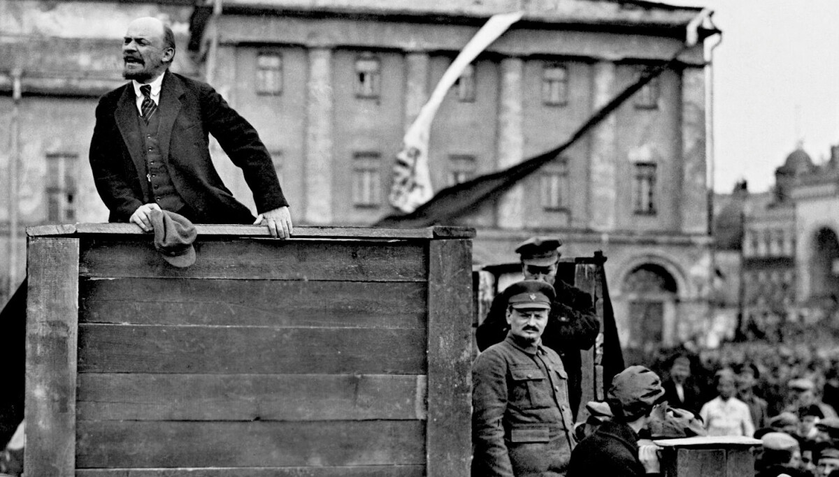 Putin Sitt Putin tilpasser Russlands historie til sitt krigerske prosjekt
