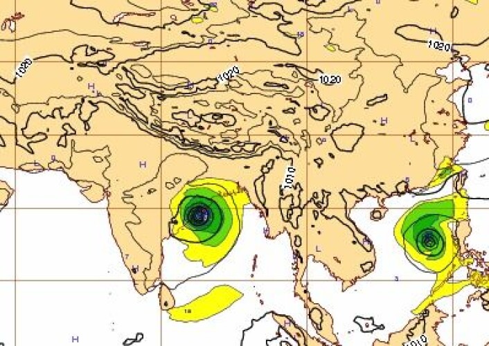 Værsituasjonen lørdag 12. oktober kl 12 UTC. Syklonen "Phailin" treffer land akkurat der modellen varslet. (Foto: (ECMWF)) Værsituasjonen lørdag 12. oktober kl 12 UTC. Syklonen "Phailin" treffer land akkurat der modellen varslet. (Foto: (ECMWF))