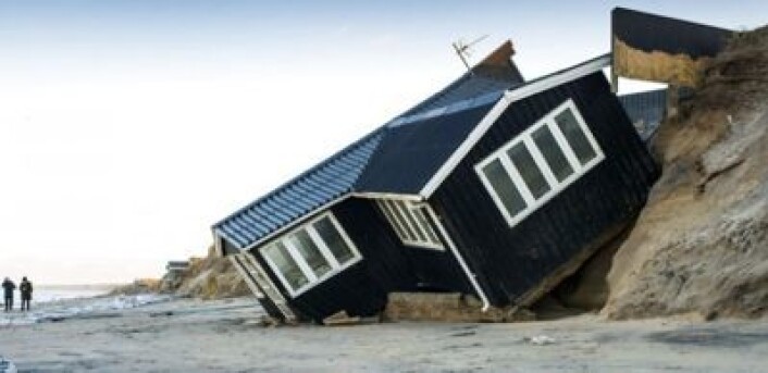 Det gikk hardt ut over både sommerhus og lystbåter da stormen "Bodil" herjet i Danmark. (Foto: Søren Bidstrup. Berlingske www.b.dk) Det gikk hardt ut over både sommerhus og lystbåter da stormen "Bodil" herjet i Danmark. (Foto: Søren Bidstrup. Berlingske www.b.dk)