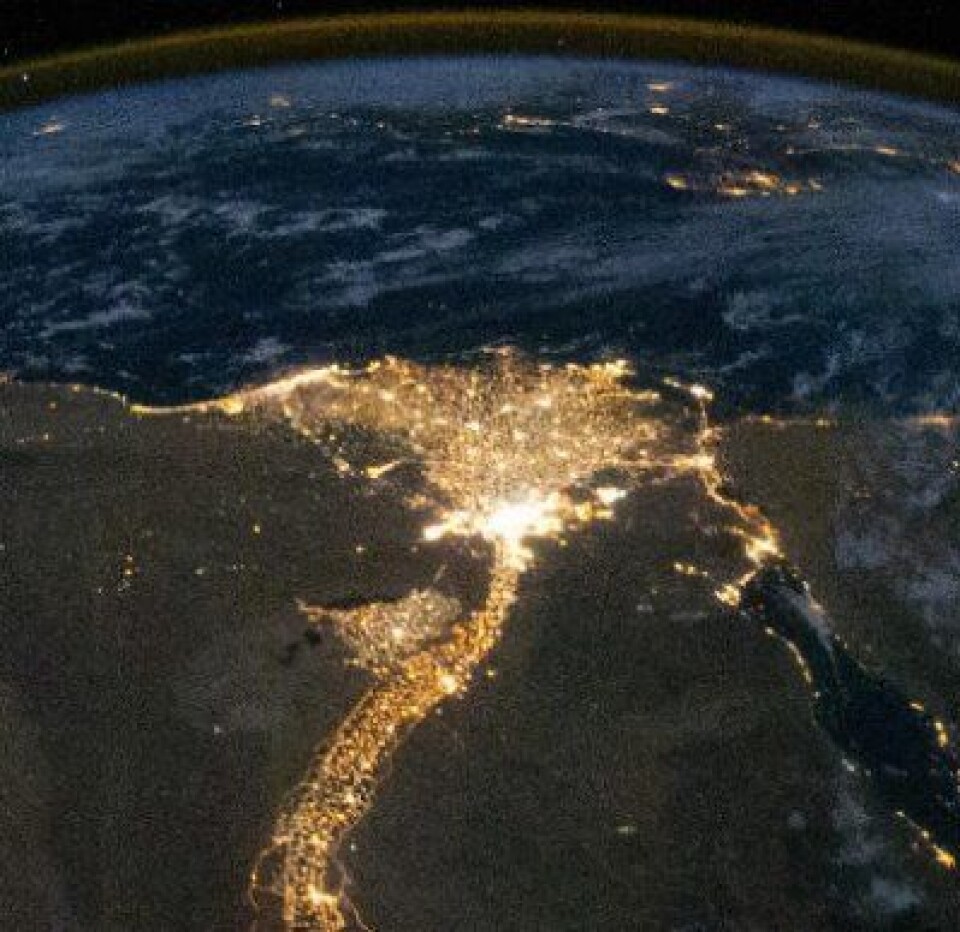 Lys fra Egypt og deler av Middelhavet, sett fra den internasjonale romstasjonen 28. okt 2010. (NASA).