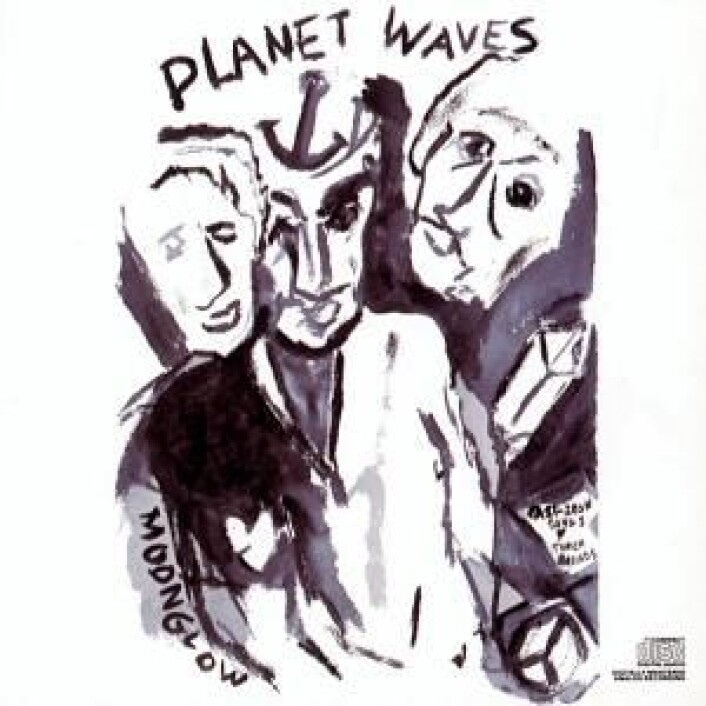 Planet Waves! På dette albumet må det vel være noen sanger om geofysikk eller astronomi? Men den gang ei ... (Foto fra Dylans hjemmeside) Planet Waves! På dette albumet må det vel være noen sanger om geofysikk eller astronomi? Men den gang ei ... (Foto fra Dylans hjemmeside)