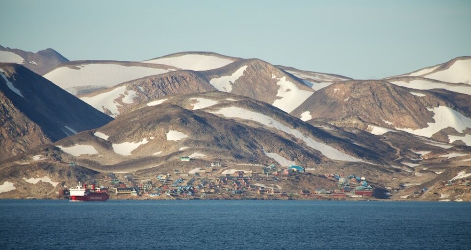 Ittoqqortoormiit. Til venstre: «Irene Arctica». Foto: Sindre Skrede (Foto: Sindre Skrede)