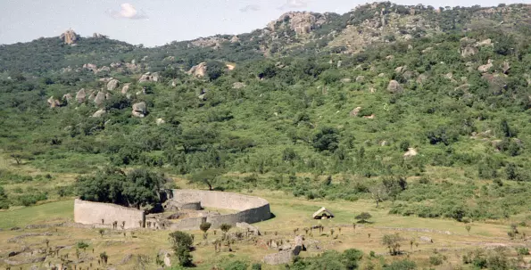 Mysterium i forlatt middelalder­by i Zimbabwe er endelig løst