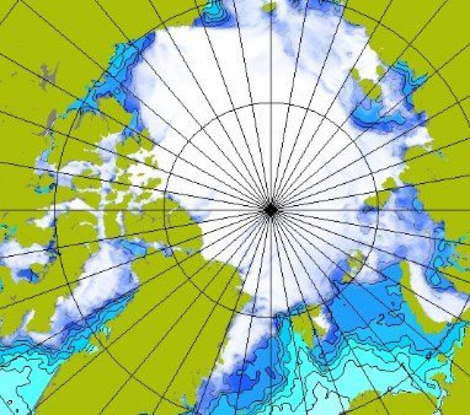 Det er lite drivis i Arktis, og mindre skal det bli utover sommeren. Her er met.no's prognose for isen på StHans-aften i det varme året 2010. (met.no)