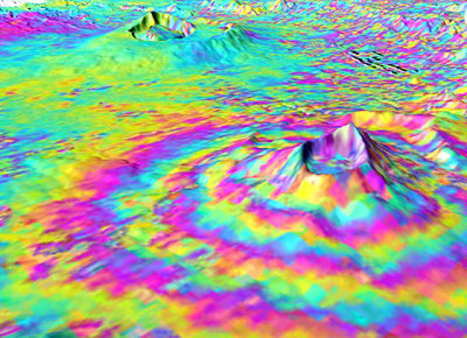 ESAs satellitter viser ved hjelp av radar-interferometri hvilke vulkaner som bygger seg opp. Noe er på gang i Longonot-vulkanen i Kenya, mens Suswa-vulkanen i bakgrunnen her virker stabil. (ESA)