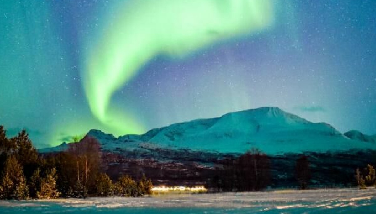 Questa è la scienza dietro l'aurora boreale