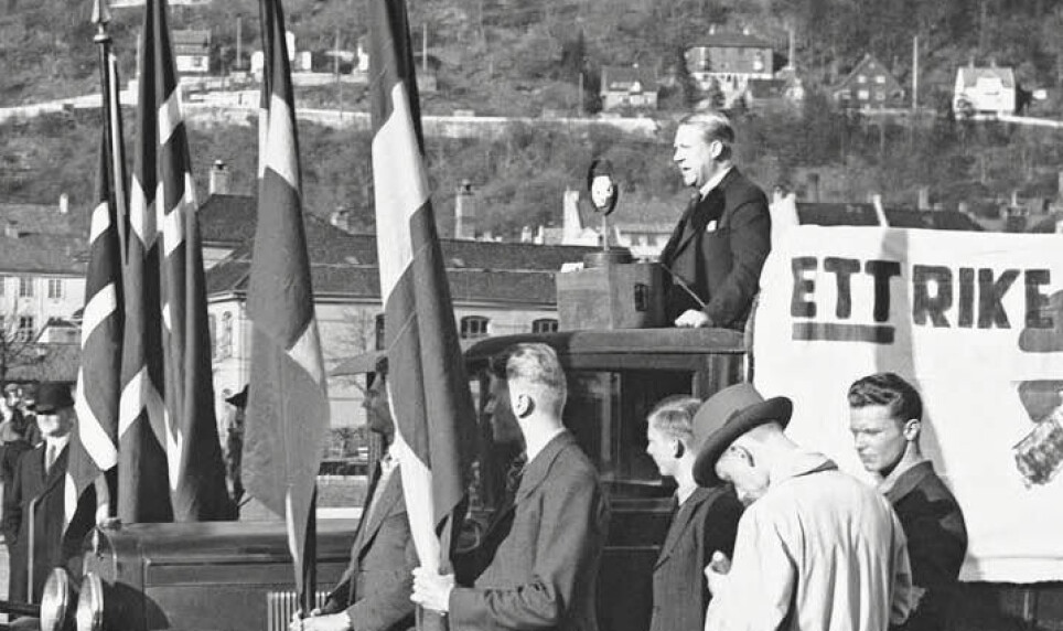 Nasjonal Samling fører Vidkun Quisling taler på et valgkampmøte på 1930-tallet.