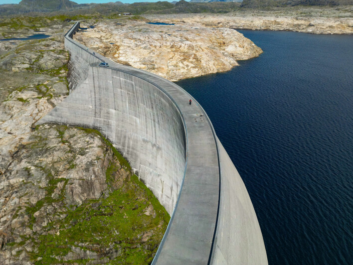 Norge har flere store vannmagasiner. Men de er ikke store nok til å fungere som hele Europas «batteri». ifølge Torvanger. Her lav vannstand i Blåsjø, et av våre største magasiner.