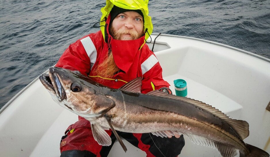 Tekniker og ekspert på stangfiske Jan Hinriksson med lysing på over ti kilo.