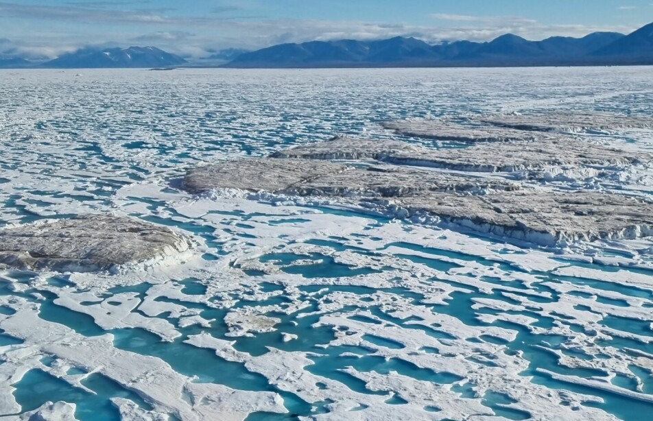 Kanskje ikke så merkelig at forskerne først tok feil. Fra lufta ser de spesielle isfjellene ut som ekte øyer.