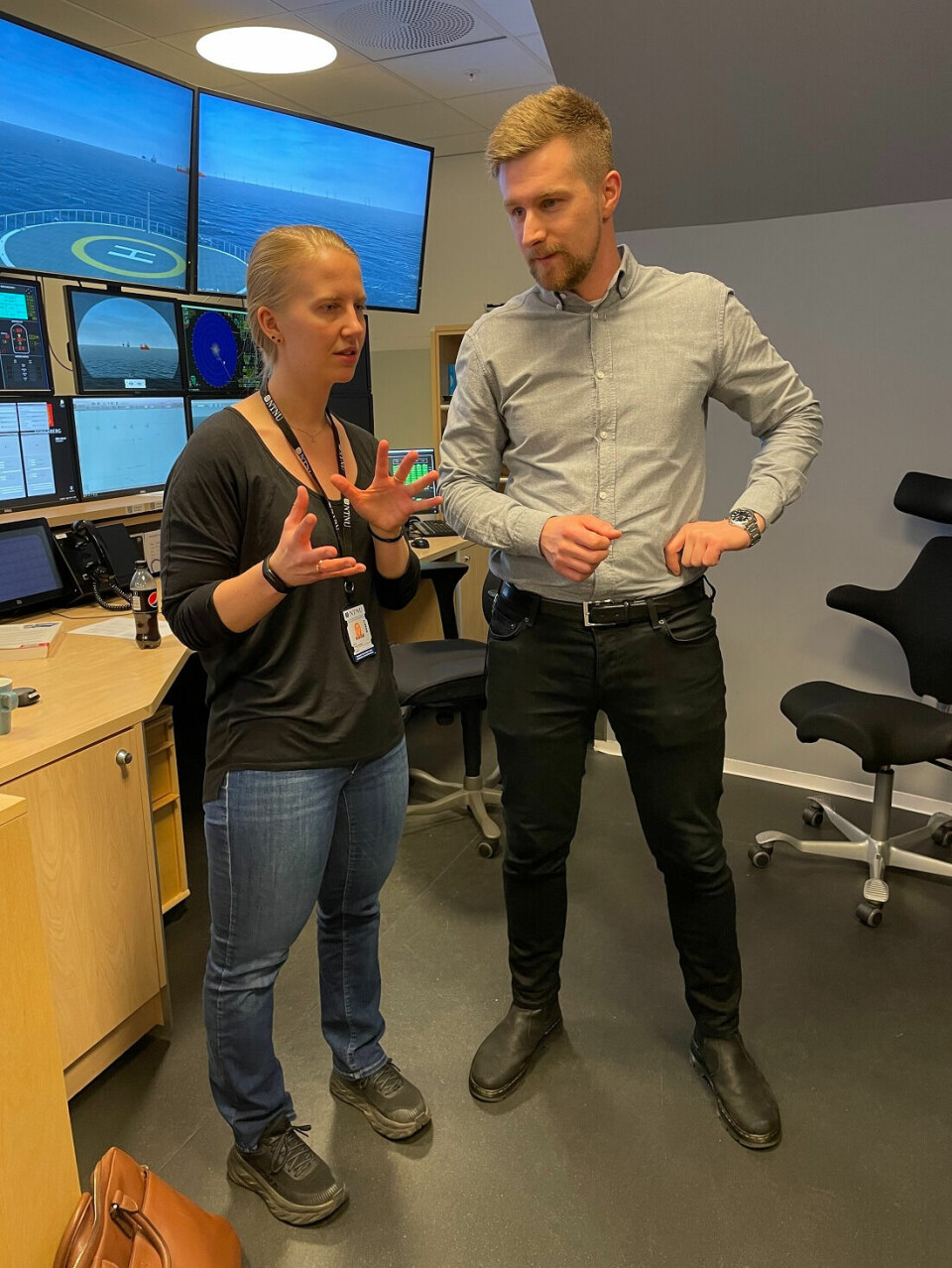 PhD candidates Marie Haugli-Sandvik and Erlend Erstad are studying maritime digital security and have developed a course together, thought to be the first of its kind in Norway.