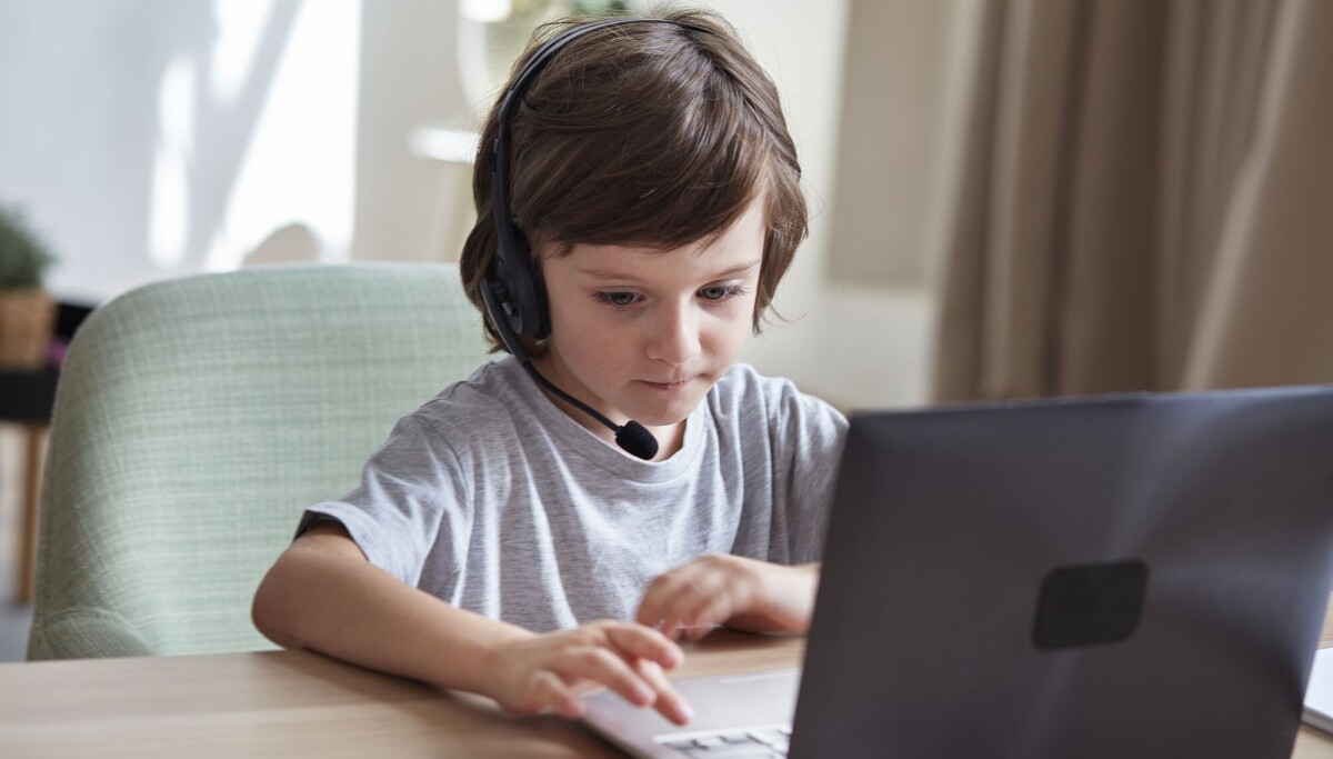 Children with OCD: Digital therapy may work better than physically ...