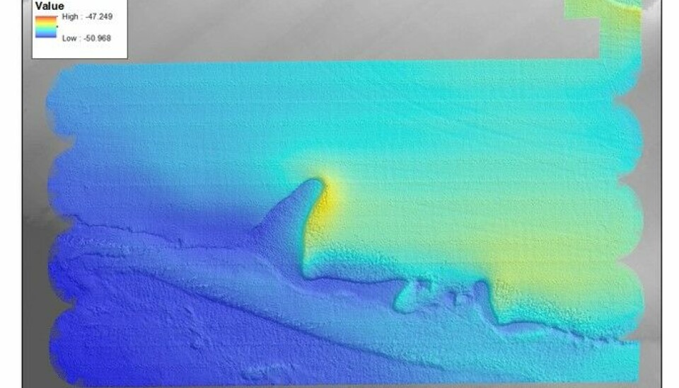 Multistrålebatymetri innsamlet av Munin fra samme område som HiSAS-bildet. Her ser man også flere trålspor, et vanlig syn i Nordsjøen. I