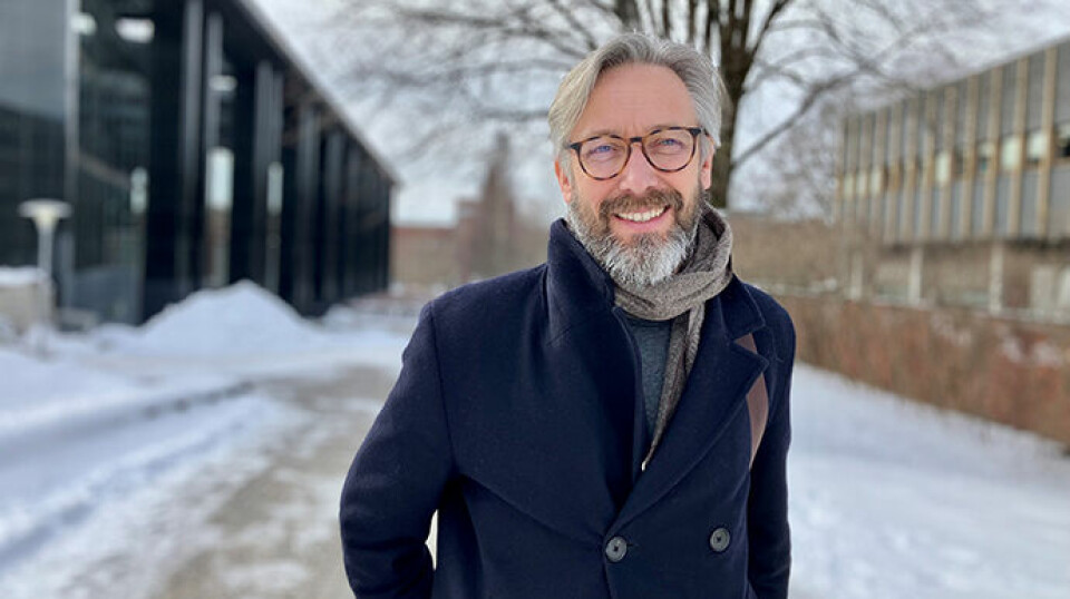 Hans Kristian Strandstuen Rustad er litteraturprofessor ved Universitetet i Oslo og har forsket på instagrampoesi.