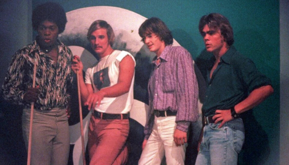The movie Dazed and Confused from 1993 describes the life of youth in the 1970s in Austin, Texas. From left: Jason O. Smith, Matthew McConaughey, Jason London, and Sasha Jenson