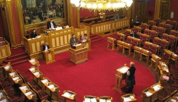 Ved valget i 2013 ble tre representanter med ikke-vestlig bakgrunn fast innvalgt på Stortinget. (Foto: Røed/Wikimedia Creative Commons) Ved valget i 2013 ble tre representanter med ikke-vestlig bakgrunn fast innvalgt på Stortinget. (Foto: Røed/Wikimedia Creative Commons)