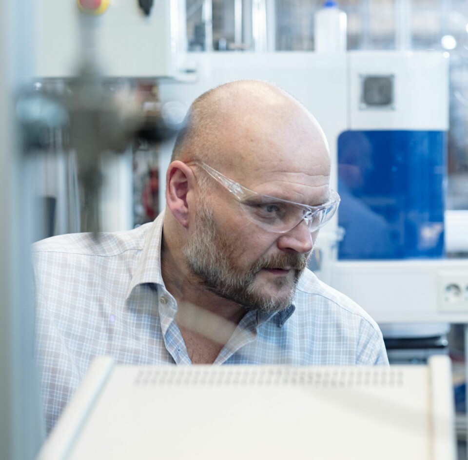 Magnus Rønning in the lab.