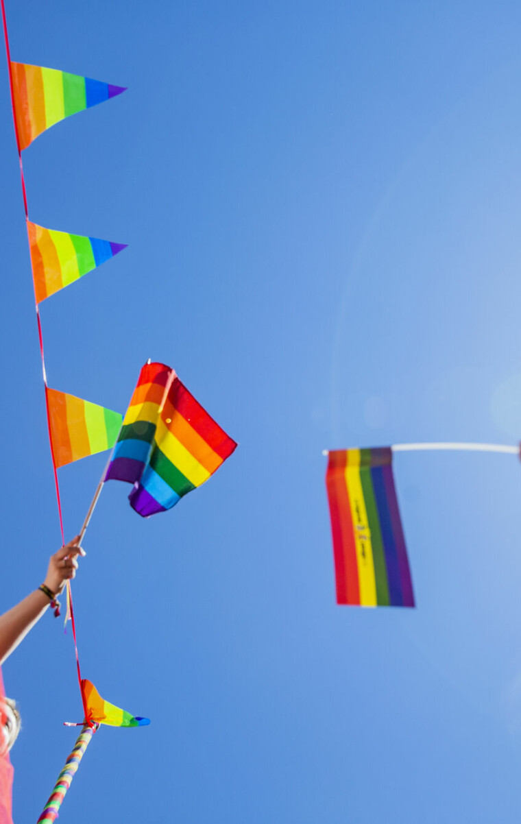 Oslo  20180630.Regnbueflagget under Oslo Pride Parade som gikk fra Grønland til Spikersuppa.Foto: Stian Lysberg Solum / NTB