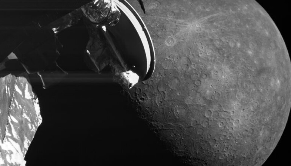 Her ser romsonden rett ned på Merkurs overflate.
