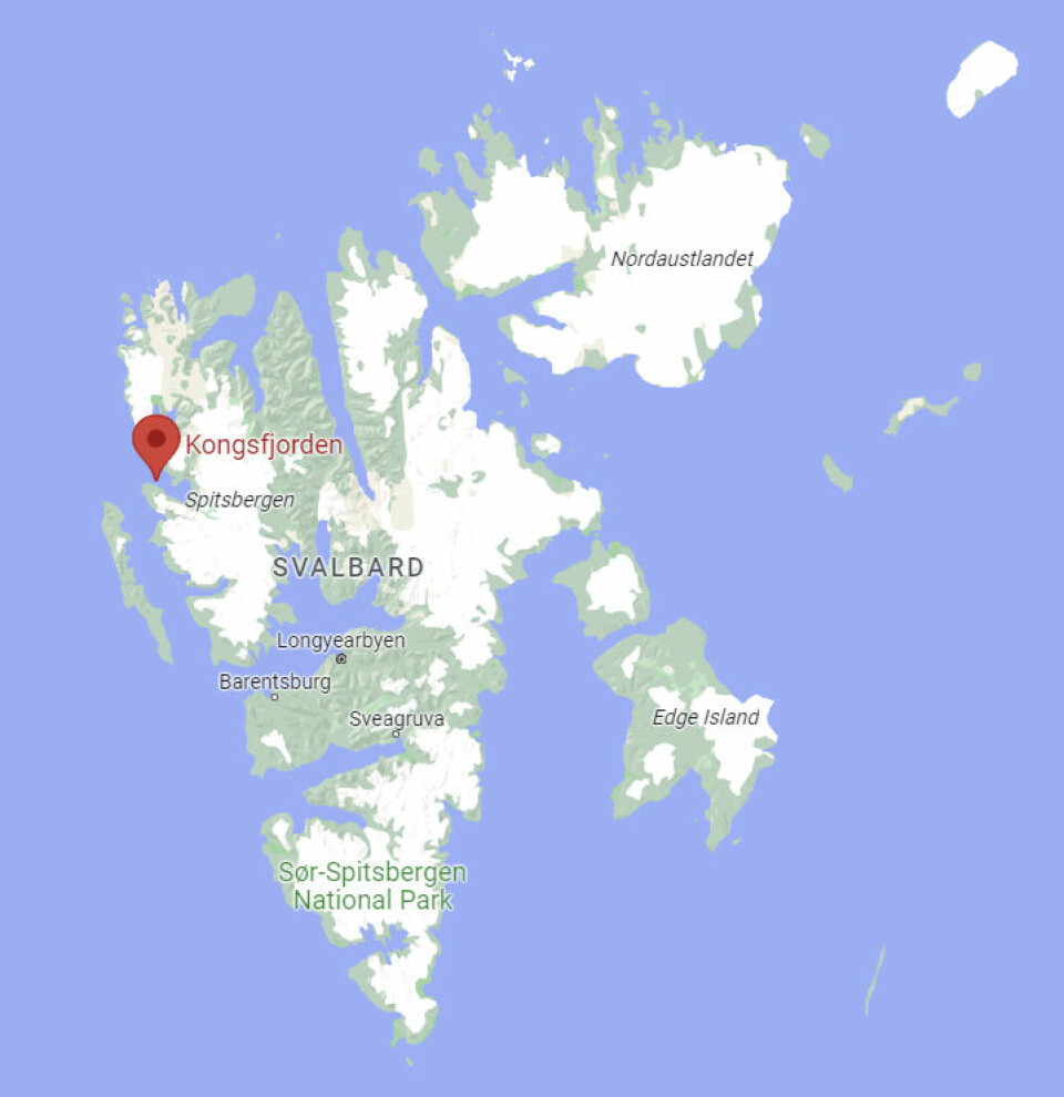 Kongsfjorden ligg på vestkysten av Spitsbergen, Svalbard.