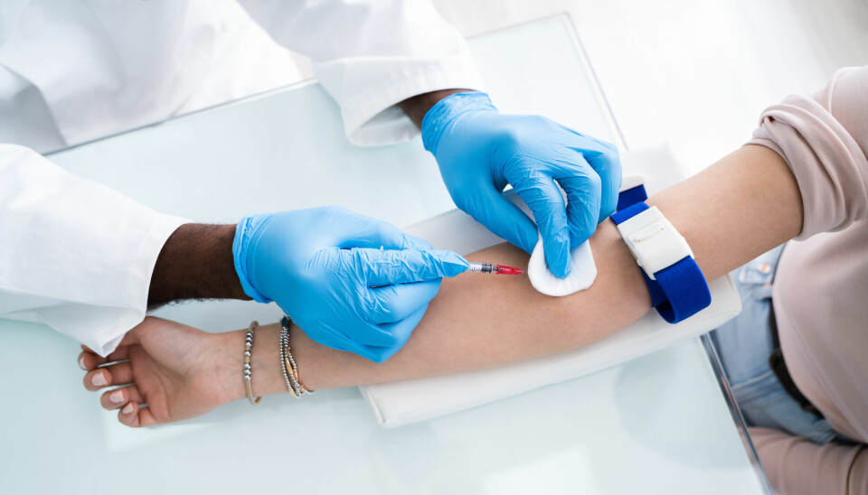 En blodprøve sørger for at legen kan stille diagnosen raskt. Blodprøver kan også vise om behandlingen virker.