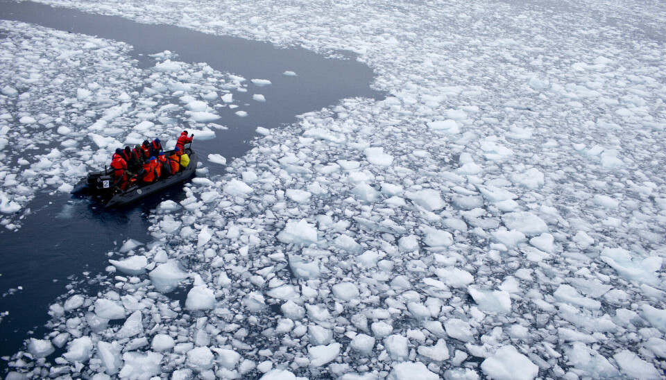 Internasjonale forskere på vei til den chilenske forskningsstasjonen Bernardo O'Higgins på Antarktishalvøya i 2015.