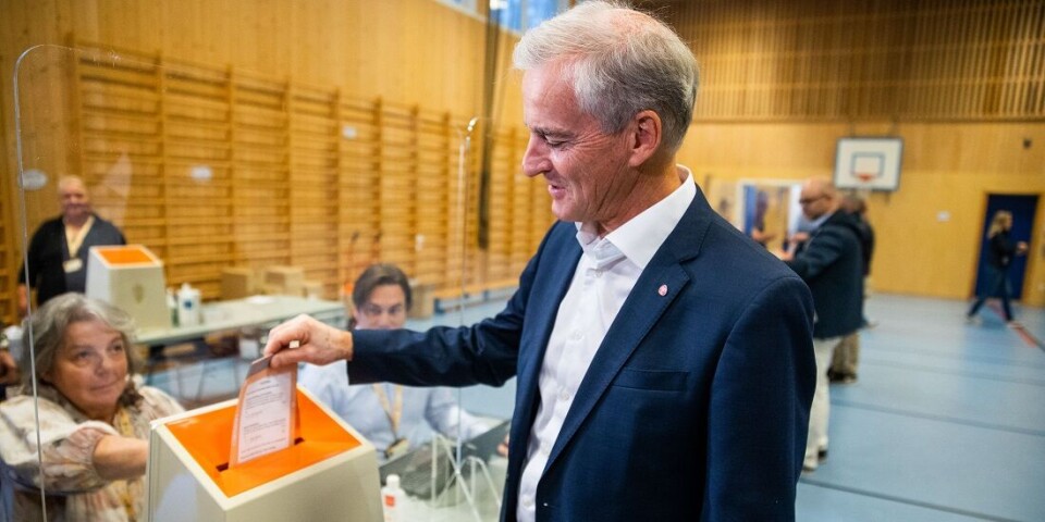 Jonas Gahr Støre ga sin stemme på Svendstuen skole i Oslo ved forrige valg.