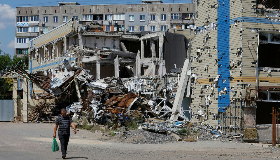Mange boligblokker har blitt skadet i bombingen av Ukraina. Sivile liv har gått tapt. Kan det også skje i Norge?