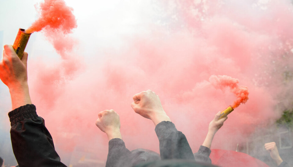 Det sosiale og sportslege dramaet som utfoldar seg i samband med rivaliseringar på idrettsarenaer er for mange også sjølve meininga med spelet, skriv innleggsforfattaren. Det sosiale og sportslege dramaet som utfoldar seg i samband med rivaliseringar på idrettsarenaer er for mange også sjølve meininga med spelet, skriv innleggsforfattaren.