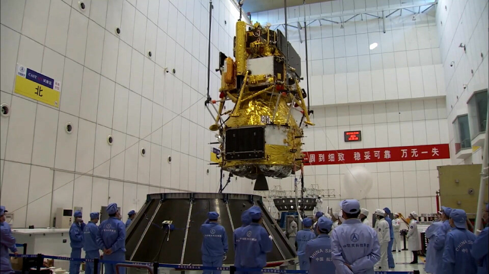 Den kinesiske romsonden Chang'e 5 settes sammen på et CSNA-anlegg i Kina. Sonden landet på månen i 2020.