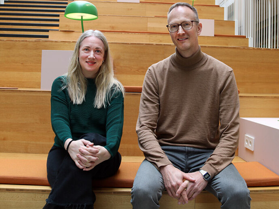 Musikkforsker Yngvar Kjus og musikkprodusent Hanne Hukkelberg advarer mot å omfavne ny musikkteknologi uten å tenke seg om.