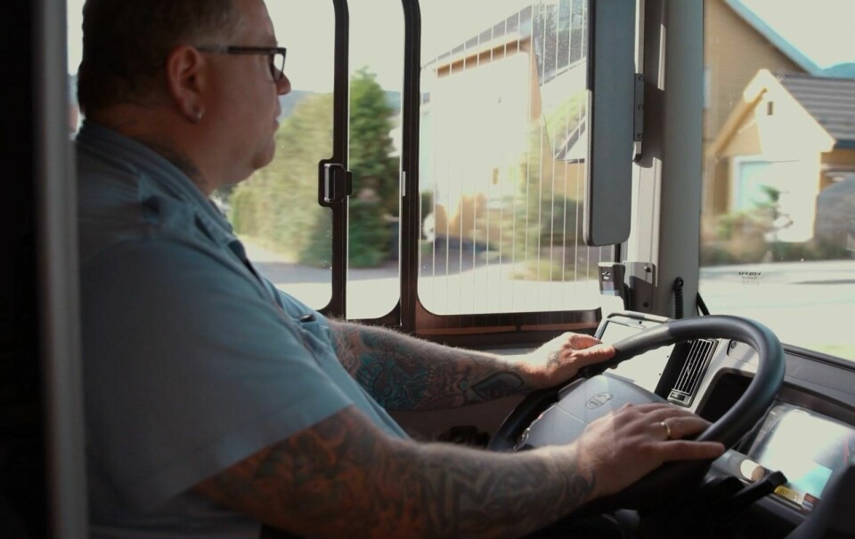 Buss- og sporvognførarar er eitt av yrka med høgt sjukefråvær i Norden.