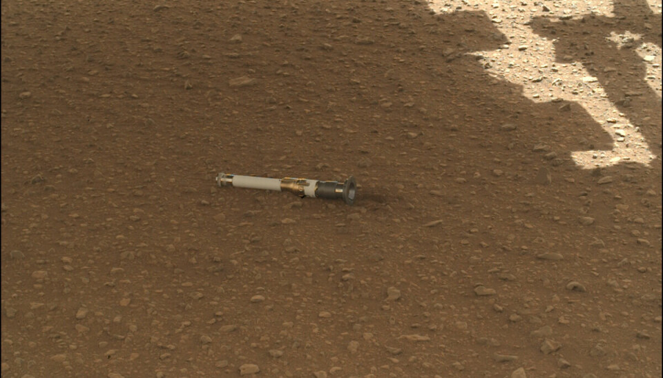 En prøve på Mars venter på å bli hentet til jorden. Om oppdraget gjennomføres vil Mars-jord bli et av de mest kostbare materialene som finnes.