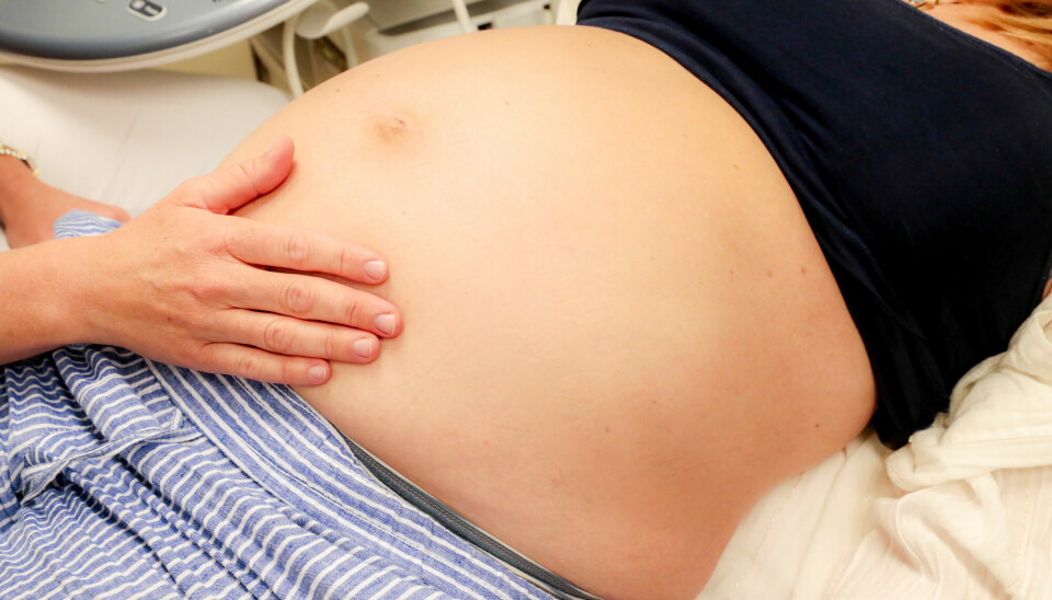 En ny nordisk studie viser at det er høyere risiko for dødfødsel dersom man har hatt covid-19 under svangerskapet.