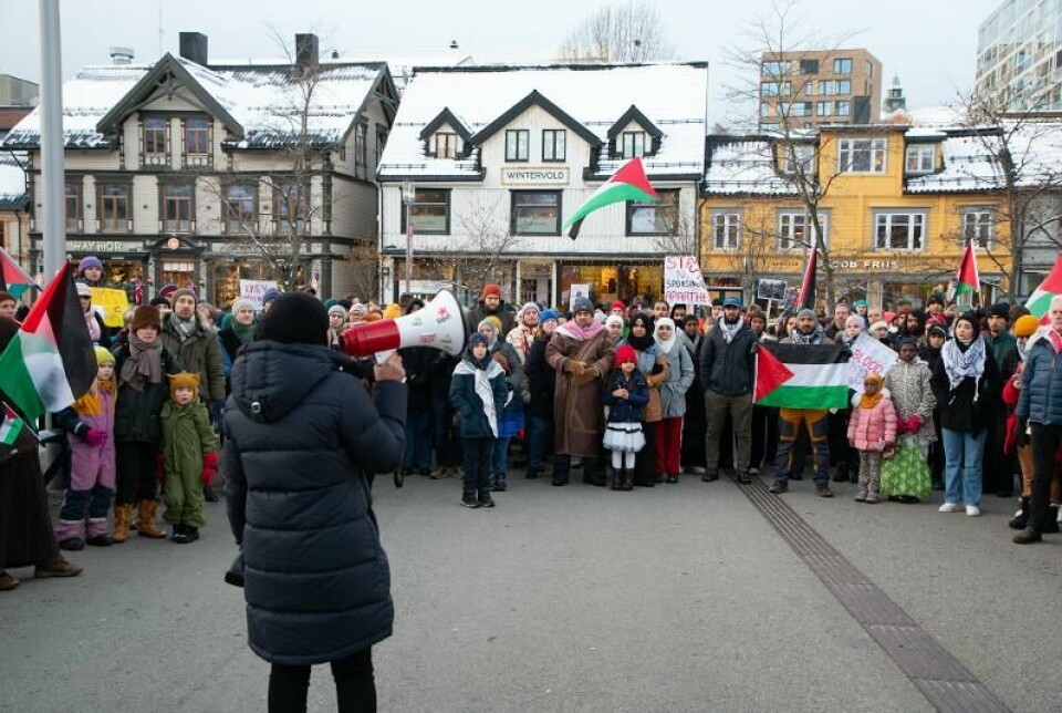 Ytringsfridom i praksis: Støyttedemonstrasjon for Palestina i Tromsø 11. november 2023.