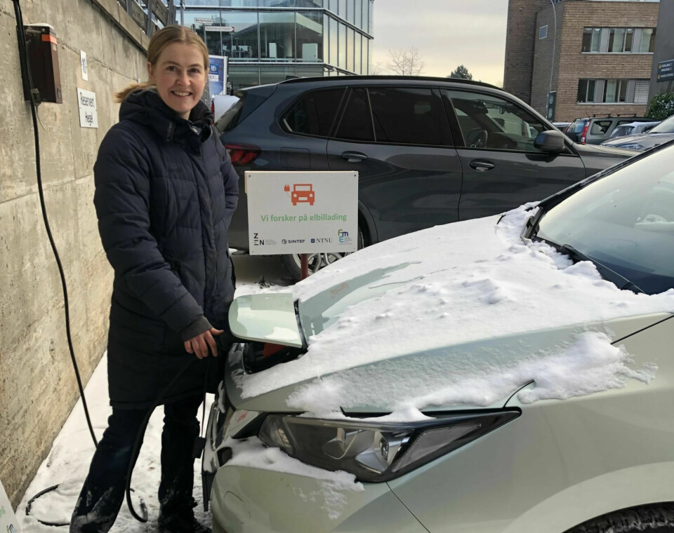 On cold mornings, many people preheat their EVs by connecting them to the mains. But this doesn’t necessarily save them money. SINTEF researcher Åse Lekang Sørensen has been measuring levels of energy consumption during the preheating for different makes of electric car.