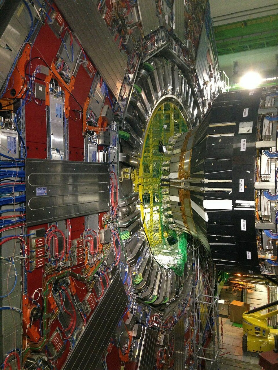 Dette er CMS-detektoren ved partikkelakselleratoren ved CERN. Denne kan ikke gjøre direkte målinger av gravitonet - om den finnes.