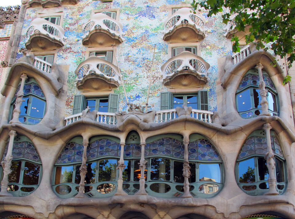 Antoni Gaudí er kjent for å bruke naturen i sin katalanske arkitektur. Her er Casa Batlló i Barcelona.